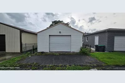  127 S Broad Mountain Avenue, Frackville, PA 17931 - Photo 18
