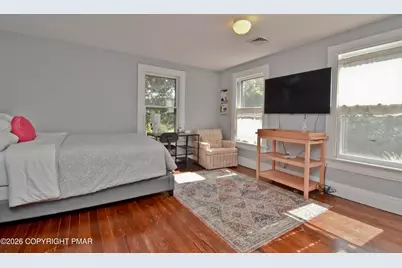  184 Main Street, Delaware Water Gap, PA 18327 - Photo 14