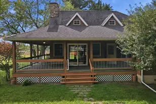 156 Schoonover Ln, East Stroudsburg, PA 18301 - Photo 2