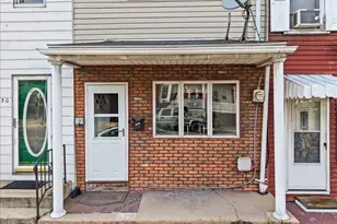 1628 W Market St, Pottsville, PA 17901 - Photo 1