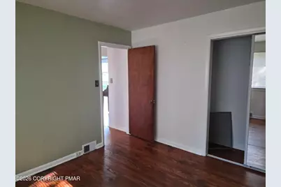  335 E Brown Street, East Stroudsburg, PA 18301 - Photo 14