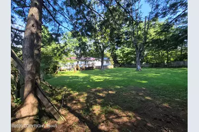  335 E Brown Street, East Stroudsburg, PA 18301 - Photo 24