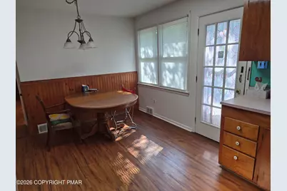  335 E Brown Street, East Stroudsburg, PA 18301 - Photo 6