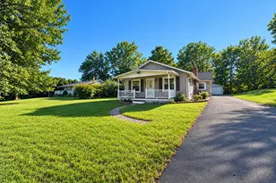 628 Stokes Mill Rd, East Stroudsburg, PA 18301 - Photo 2