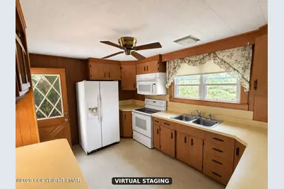  229 W Patterson Street, Lansford, PA 18232 - Photo 8