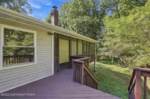 33 Huckleberry Dr, East Stroudsburg, PA 18302 - Photo 12
