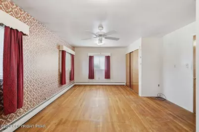  1235 Oakwood Drive, Bethlehem, PA 18017 - Photo 6