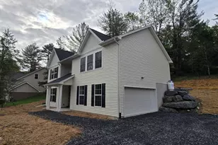 326 Reagan Dr, East Stroudsburg, PA 18301 - Photo 2