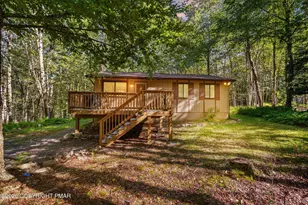391 Berry Ln, Pocono Lake, PA 18347 - Photo 36