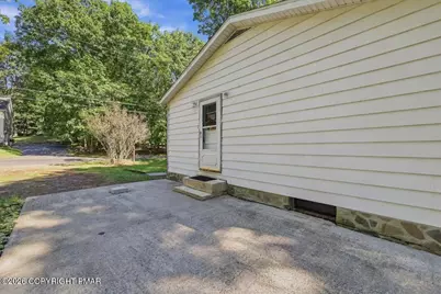 8827 Twin Lake Drive, Kunkletown, PA 18058 - Photo 18