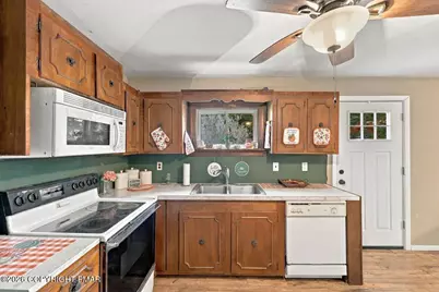  8827 Twin Lake Drive, Kunkletown, PA 18058 - Photo 4