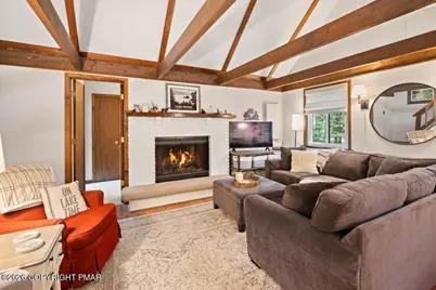  5439 Woodland Avenue, Pocono Pines, PA 18350 - Photo 4