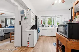 102 E Brown St, East Stroudsburg, PA 18301 - Photo 54