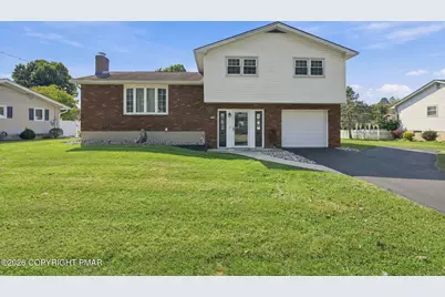  1543 Stoke Park Road, Bethlehem, PA 18017 - Photo 2