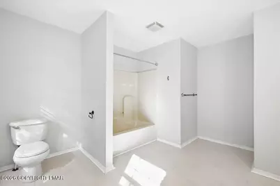 [Address not provided], East Stroudsburg, PA 18301 - Photo 14