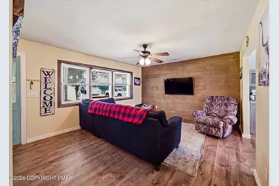  413 Stony Brook Drive, Stroudsburg, PA 18360 - Photo 2