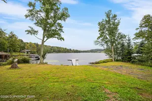 111 E Island Ln, Lake Ariel, PA 18436 - Photo 6