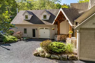 388 N Arrow Dr, Pocono Lake, PA 18347 - Photo 10