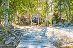 388 N Arrow Dr, Pocono Lake, PA 18347 - Photo 40