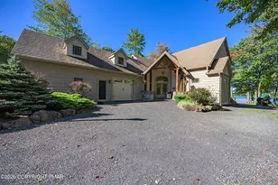 388 N Arrow Dr, Pocono Lake, PA 18347 - Photo 8