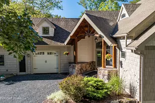 388 N Arrow Dr, Pocono Lake, PA 18347 - Photo 12
