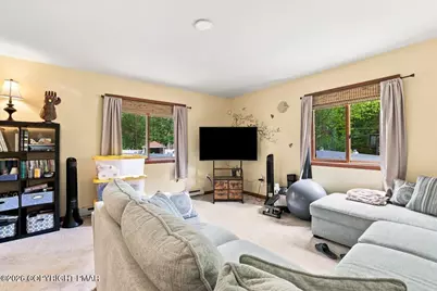  4138 Indian Avenue, Pocono Summit, PA 18346 - Photo 6