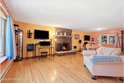  8466 Bumble Bee Way, Tobyhanna, PA 18466 - Photo 4