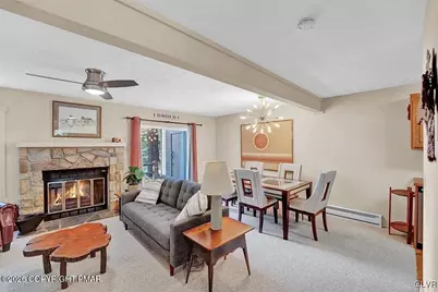  188 Snow Ridge Circle, Lake Harmony, PA 18624 - Photo 4