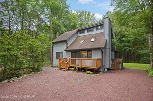 199 Cumberland Rd, Pocono Pines, PA 18350 - Photo 1