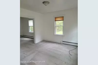  104 Lester Lane, Stroudsburg, PA 18360 - Photo 4