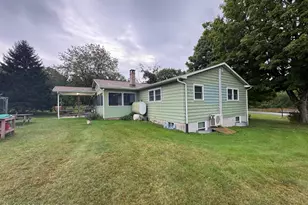 458 Briscoe Mountain Rd, Dingmans Ferry, PA 18328 - Photo 14