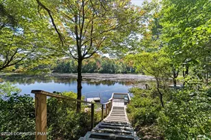 2208 Mohegan Ct, Long Pond, PA 18334 - Photo 2