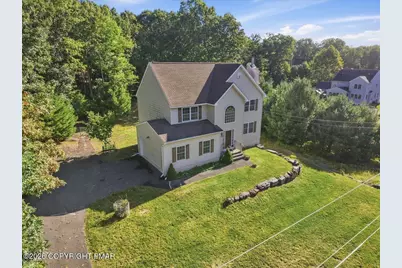  302 Lees Run Circle, East Stroudsburg, PA 18302 - Photo 8
