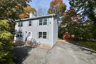 9853 Deerwood Dr, Tobyhanna, PA 18466 - Photo 2