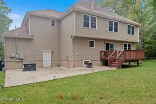 237 Footprint Rd, East Stroudsburg, PA 18302 - Photo 4