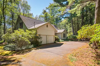  205 Moon Lit Trail, Pocono Pines, PA 18350 - Photo 6