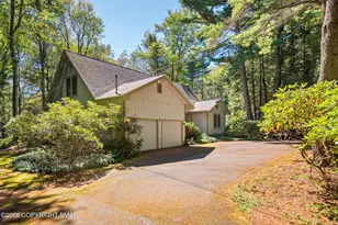 205 Moon Lit Trail, Pocono Pines, PA 18350 - Photo 6