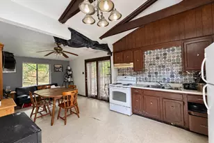 156 Kittatinny Dr, Bushkill, PA 18324 - Photo 10