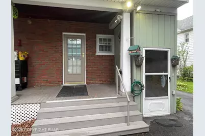 877 Scott Street, Stroudsburg, PA 18360 - Photo 6