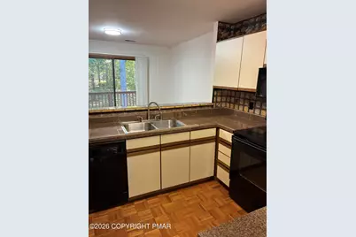  419 Tudor Court, Bushkill, PA 18324 - Photo 10