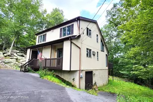 171 Cambridge Ct, Bushkill, PA 18324 - Photo 2