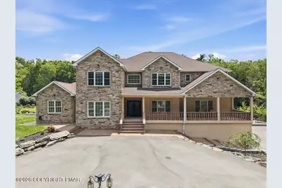  145 Manor Drive, East Stroudsburg, PA 18301 - Photo 4