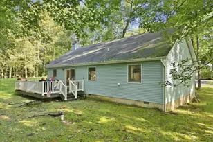 12031 Maplewood Dr, East Stroudsburg, PA 18302 - Photo 48
