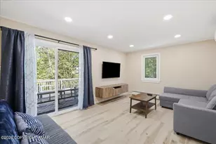 6539 Laurel Hollow Rd, Tobyhanna, PA 18466 - Photo 2