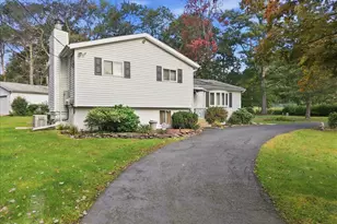 3157 Robert David Dr, Tobyhanna, PA 18466 - Photo 4