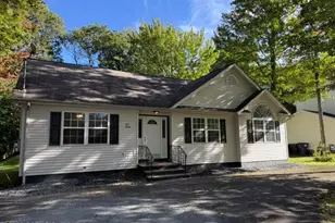 813 Trafalgar Rd, Tobyhanna, PA 18466 - Photo 1