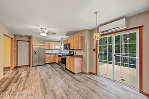 274 Spicebush Dr, East Stroudsburg, PA 18301 - Photo 14