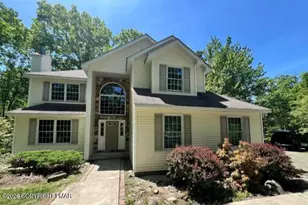 118 Country Club Dr Dr, Hawley, PA 18428 - Photo 1