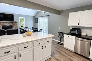416 Mountain Top Lake Rd, Long Pond, PA 18334 - Photo 6