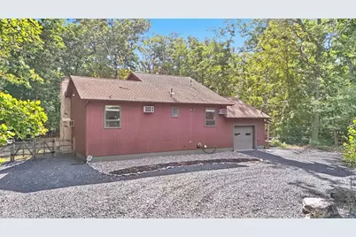  523 Saunders Court, Bushkill, PA 18324 - Photo 36